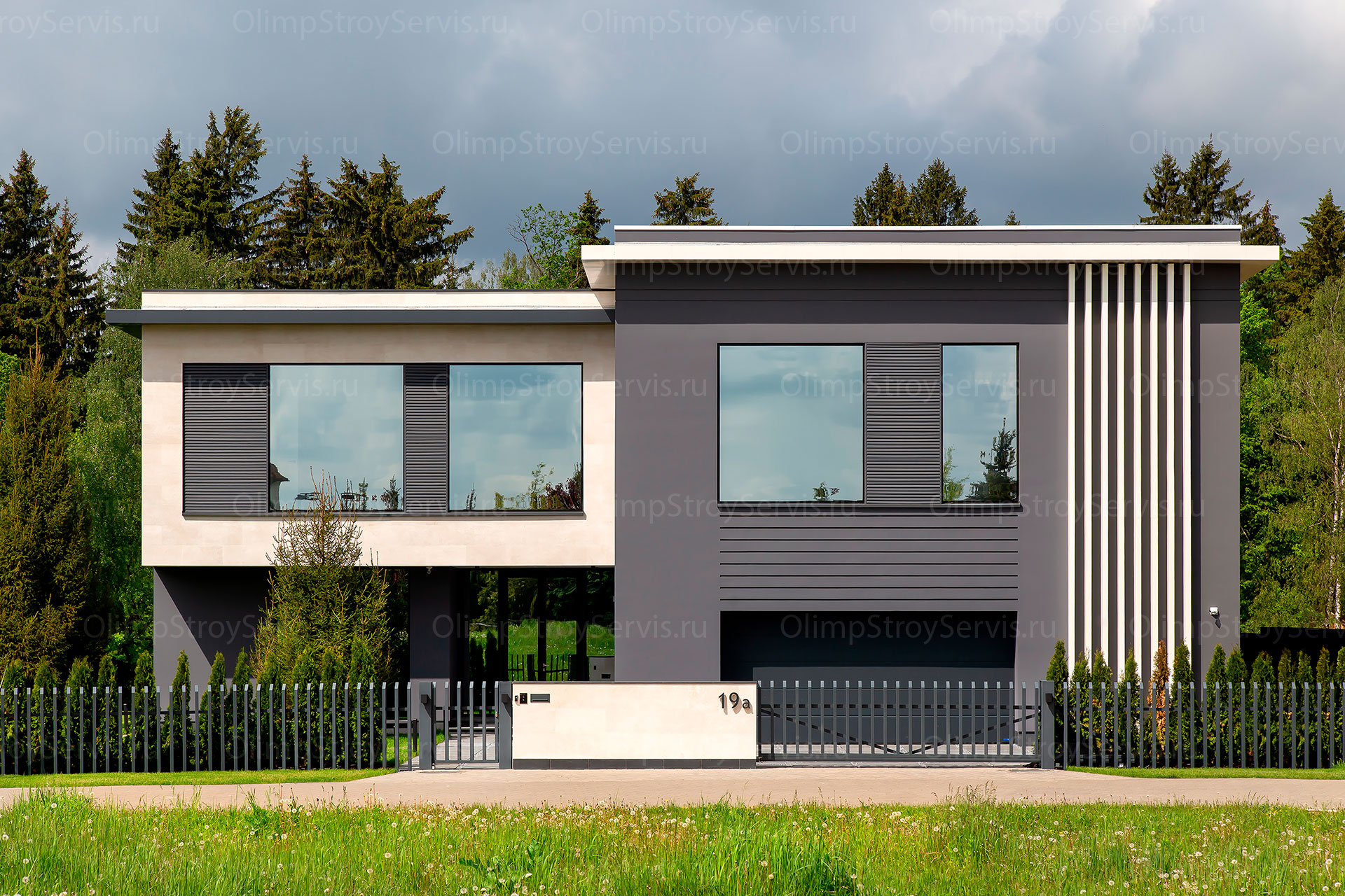 Резиденция в стиле минимализм Молеон